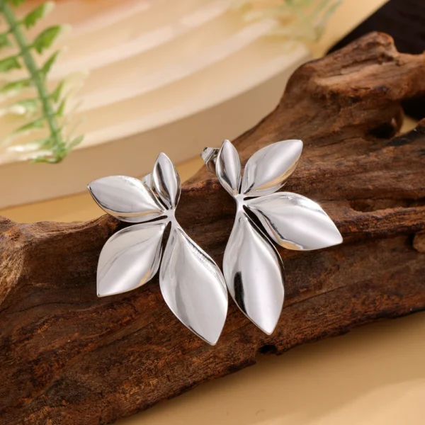 Exquisite handmade leaf earrings, sweet and elegant stainless steel earrings, fashionable women's party jewelry accessories - Image 7