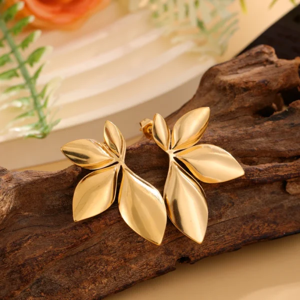 Exquisite handmade leaf earrings, sweet and elegant stainless steel earrings, fashionable women's party jewelry accessories - Image 4