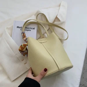Large Capacity Bag for Women Summer New Fashion Trendy Shoulder Bag Textured Niche Crossbody Bucket Bag