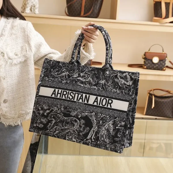 new fashion designer versatile shoulder bag Large capacity canvas handbag for women ethnic style printed travel shopping bag - Image 9