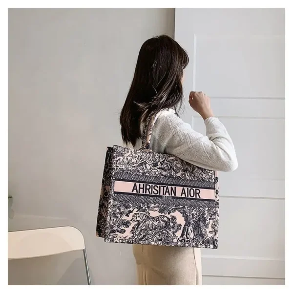 new fashion designer versatile shoulder bag Large capacity canvas handbag for women ethnic style printed travel shopping bag - Image 34