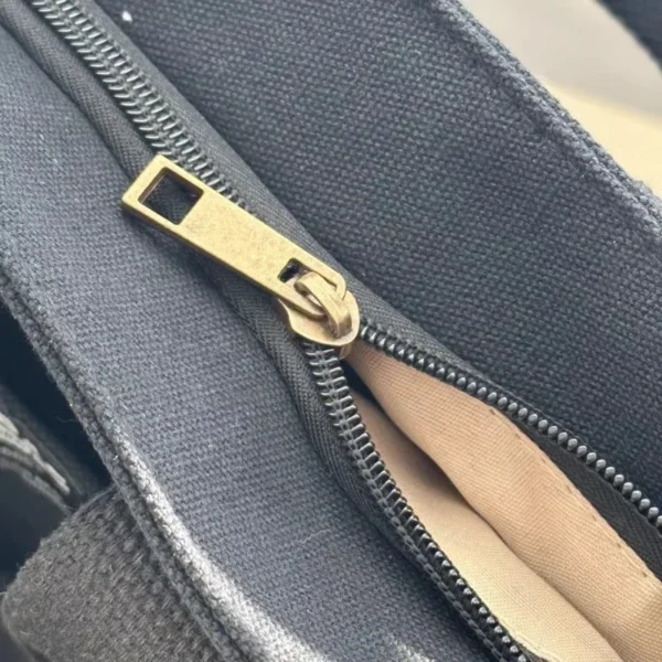 Urban Minimalist Female Student Large Capacity Commuting Horizontal Canvas Single Shoulder Diagonal Cross Portable Tote Bag 2024 - Image 11